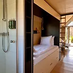 Parque de vacaciones Basecamp Tiny House Eco-resort 4*
