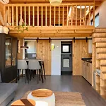 Parque de vacaciones Basecamp Tiny House Eco-resort IJmuiden