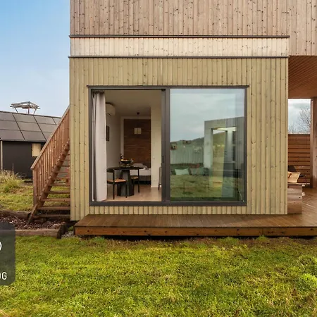 Basecamp Tiny House Eco-resort * IJmuiden