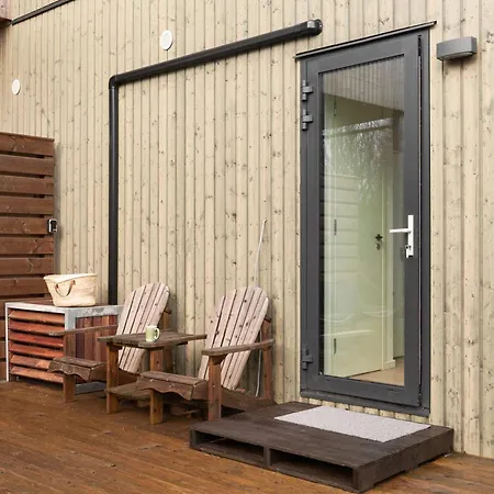 Basecamp Tiny House Eco-resort IJmuiden