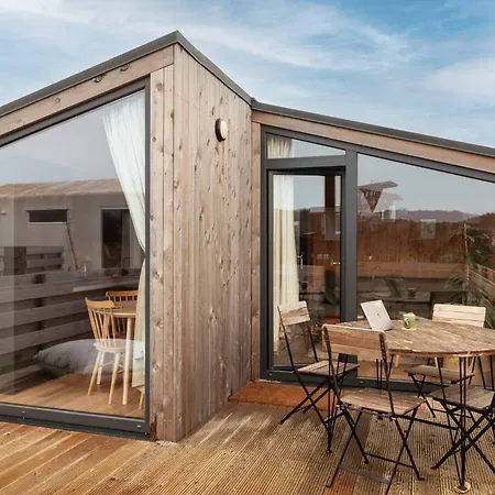 Tatil parkı Basecamp Tiny House Eco-resort