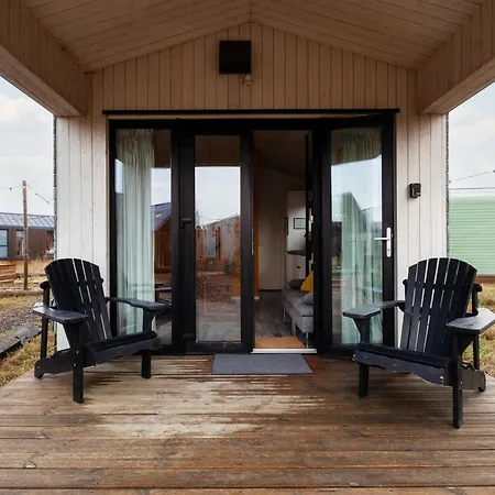 Basecamp Tiny House Eco-resort * IJmuiden
