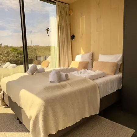 Basecamp Tiny House Eco-resort * IJmuiden