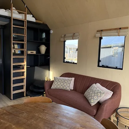 Basecamp Tiny House Eco-resort IJmuiden