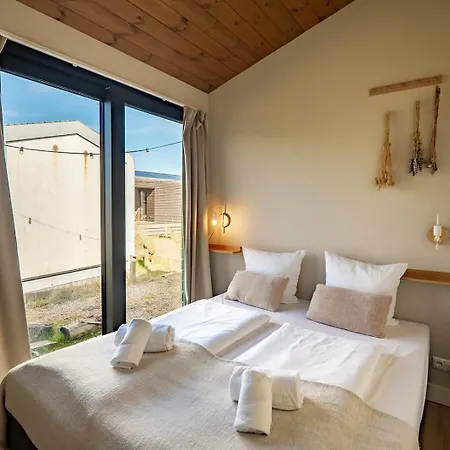 Basecamp Tiny House Eco-resort 4* IJmuiden