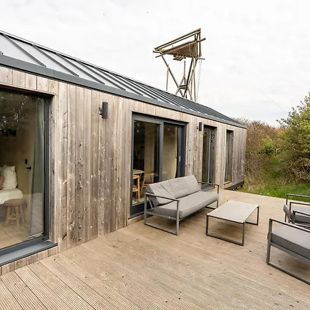 Basecamp Tiny House Eco-resort ホリデーパーク 4*