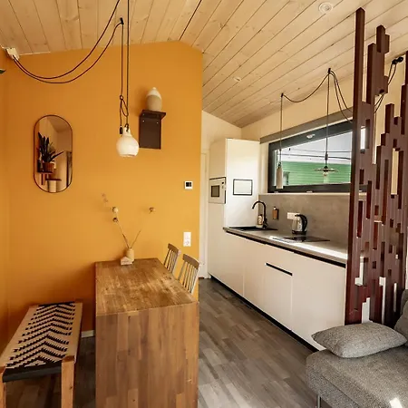 Basecamp Tiny House Eco-resort 4* IJmuiden