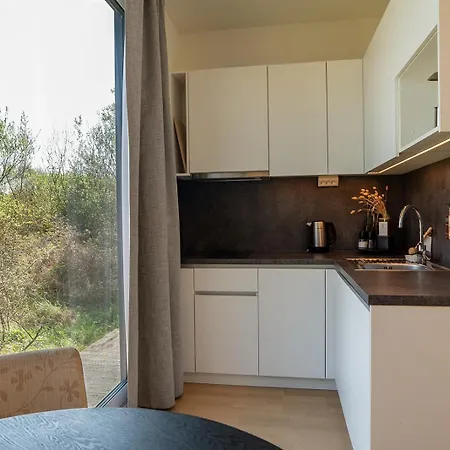 Basecamp Tiny House Eco-resort ホリデーパーク