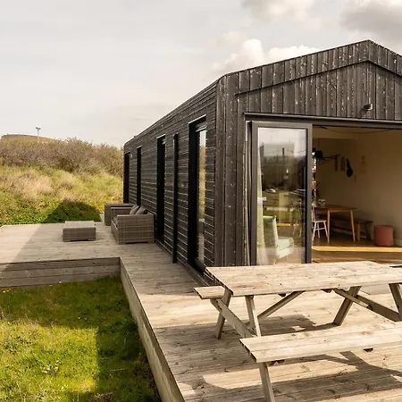 Basecamp Tiny House Eco-resort IJmuiden