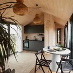 Basecamp Tiny House Eco-resort 4* IJmuiden