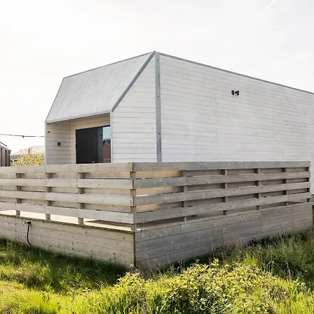 Basecamp Tiny House Eco-resort פארק נופש 4*